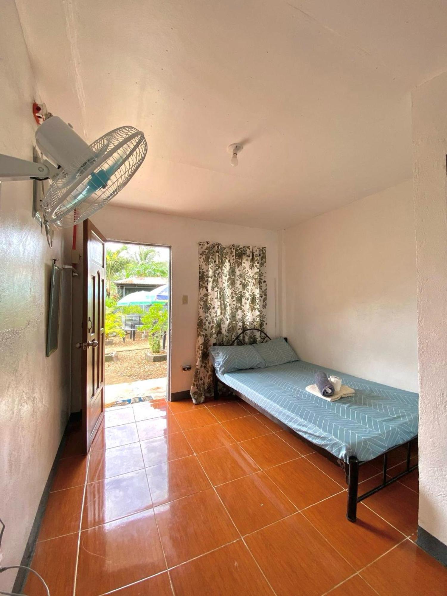 קורון Angel Gabriel Homestay מראה חיצוני תמונה
